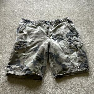 O’Niell cargo camo shorts
